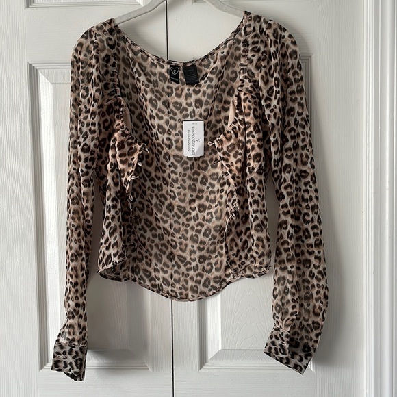 Windsor Sheer Cheetah Print Lace Up Blouse - Picture 5 of 11